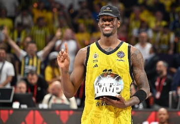 VELIKI ULOG JE U IGRI Hejs-Dejvis želi da se vrati u Evroligu, ali pod jednom uslovom