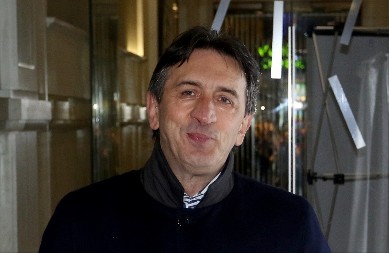 ŽIKA JAKŠIĆ OSTAO U ŠOKU KADA JE UGLEDAO NJEGA Iznenadio ga je usred emisije, voditelj vrisnuo od sreće!