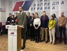 RADULOVIĆ: Za razliku od blokadera, za nas u SNS su Kosovo i Metohija sastavni deo Srbije