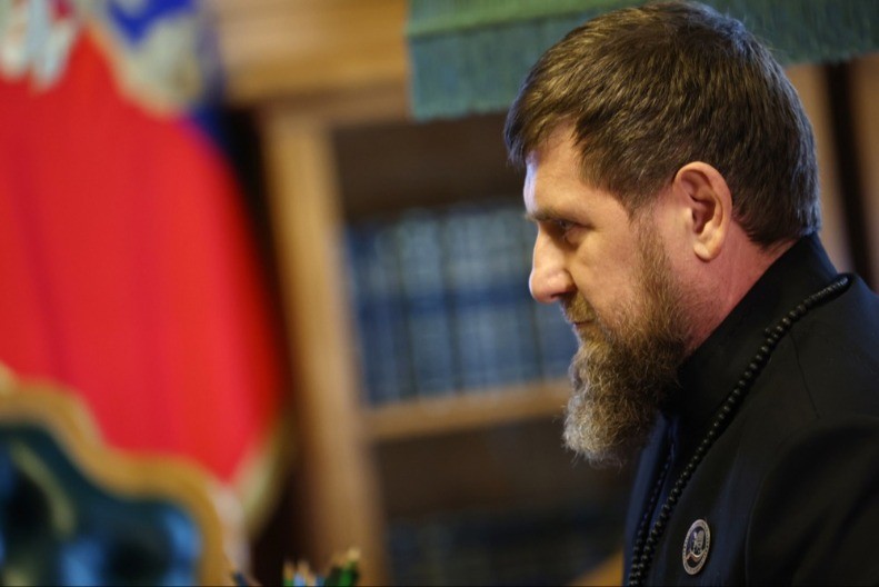 UZMEMIRUJUĆI SNIMAK! Kadirov objavio scenu likvidacije pet ukrajinskih vojnika