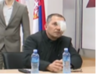 NAPADNUT AKTIVISTA SNS-A Blokader ga udario pesnicom pa pobegao