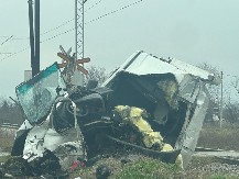 STRAVIČAN SUDAR VOZA I KOMBIJA U ČAČKU: Muškarac preminuo u bolnici, strašni prizori sa lica mesta (FOTO)