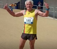 IZGLEDA KAO MOMAK Ima 82 godine i telo dvadesetogodišnjaka, naučnici zbunjeni