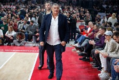 MIŠKO RAŽNATOVIĆ UZDRMAO KOŠARKAŠKO NEBO: Partizanu sam nudio Fransiska, Klajburna, Petruševa, Lovernja...