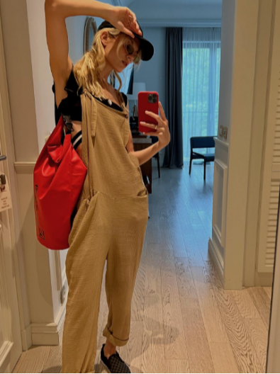 NAŠA PEVAČICA VEĆ PET GODINA ŽIVI U HOTELU Otkako se udala život joj se potpuno promenio, evo kako izgleda njen apartman!