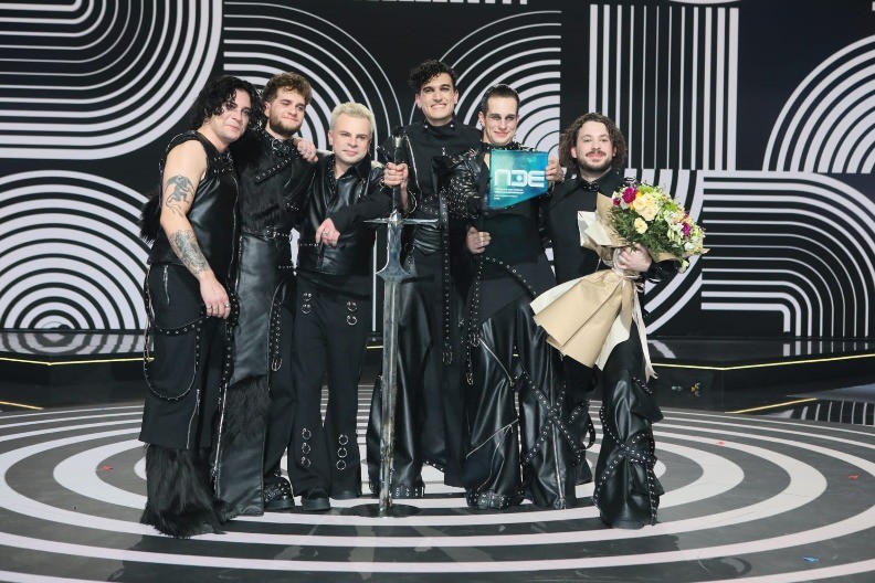 OVO JE DEVOJKA FRONTMENA GRUPE LAVINE KOJA JE POBEDILA NA PZE Evo čime se Marija bavi