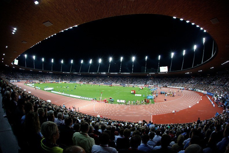 Atletičar ubijen nožem, devojka optužena za jeziv zločin