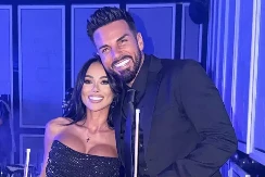 "ISPRED NAS JE EKSPLODIRALA BOMBA" Bivši Zvezdin igrač zarobljen sa atraktivnom devojkom u Dubaiju