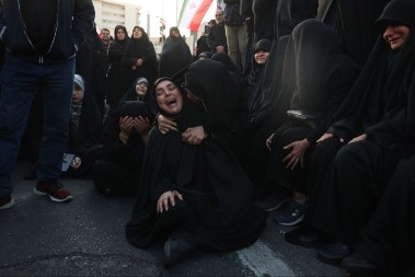 TRENUTAK KAD JE OBJAVLJENO DA JE HAMNEI MRTAV: Voditelj plakao, urlici odzvanjali ulicama