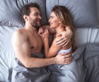 OTKRIVENA TAJNA SKLADNIH PAROVA Da li ste čuli za SKANDINAVSKU metodu spavanja?