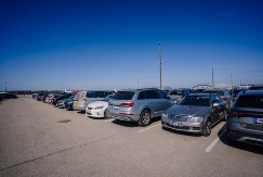 NEVEROVATNA OSVETA! Ostavio auto bivše devojke na aerodromu TRI GODINE – njena reakcija je OSTAVILA SVE BEZ TEKSTA