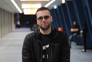 PRELOMIO I OTKRIO DETALJE Naš pevač prvi put progovorio o glasinama o homoseksualnosti i narkoticima!