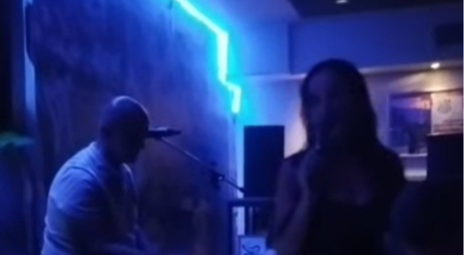 "BRZO PREBOLIM" Pevačicu prevario muž nakon 13 godina ljubavi, sada otkrila da li je spremna za drugi brak