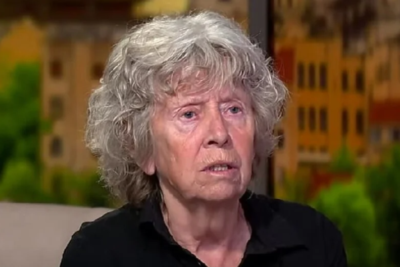 EVU RAS IZNOSI GRUPA LEKARA Glumica nepomično leži, potpuno besvesna! (FOTO)