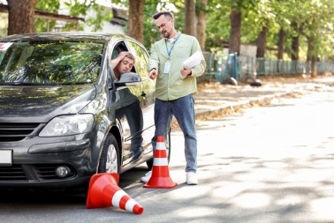 VIC DANA Mujo polaže vozački ispit...