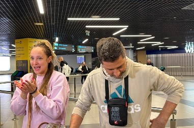 "LJUDI, NE ČEKAJTE, UZAJMITE NOVAC I KRENITE" Prvi intervju Lune i Marka nakon sletanja u Beograd: "Nije bezbedno, ne slušajte priče"