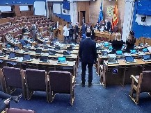 Prekinuta sednica Skupštine Crne Gore nakon što je Pejović oduzeo reč poslanici DPS-a