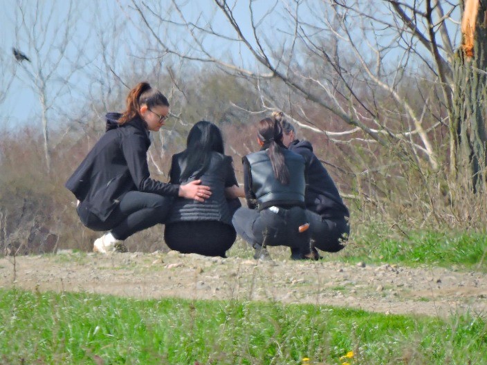 DRAGANOVA UDOVICA VAN SEBE Osamila se i jeca, ne može da stoji na nogama (VIDEO) 