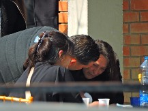 LJUBI UMRLICU SINA I JECA NA SAV GLAS Branka razorena bolom: "Jao, lepi moj..." (VIDEO)