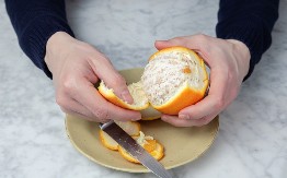Da li treba jesti beli sloj pomorandže? Nutricionista otkriva šta se u njemu nalazi