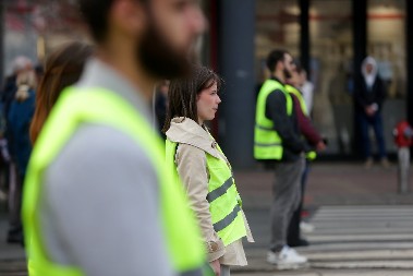 BLOKADERSKA "ELITA"! Ni srpski jezik ne znaju (FOTO)