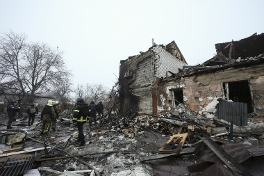 DRON POGODIO AUTOBUS! Horor kod Harkova, ima mrtvih i ranjenih (FOTO) 