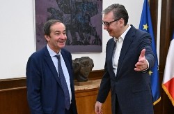 "VAŽAN I SADRŽAJAN RAZGOVOR" Vučić sa predsednikom EDF-a o saradnji u energetici i nuklearnoj energiji (FOTO)