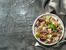 VALDORF SALATA MENJA OBROK Predjelo koje pomera granice dobrog ukusa