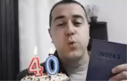 Student-blinker u 40! Veterinarski tehničar na narodnoj grbači, poznat po cepanju plakata i muljanju nafte (VIDEO)