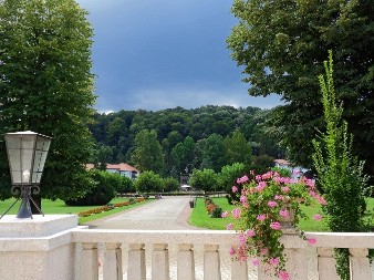 Srpska planina se nalazi iznad naše poznate banje: Šume sa lekovitim vazduhom, staze zdravlja, a onda skok u banju!