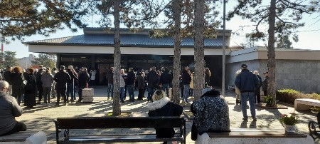 "ZAJEDNO SU NASTRADALI, SADA IH ISTI DAN SAHRANJUJU" Poznanica o nastradalim tinejdžerima  