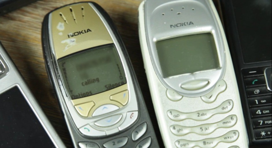 PROVERITE DA LI IMATE BLAGO U KUĆI Ovi stari mobilni telefoni vrede više od automobila!