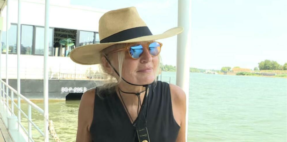 "ODVEO ME JE NA PSIHIJATRIJU" Poznata Srpkinja zbog legendarnog pevača završila u ludnici! 