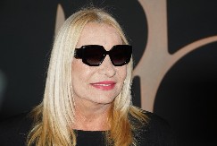 "SVE SU POVUKLE NA BABU" Vesna Zmijanac progovorila o unukama koje vešto krije od javnosti!