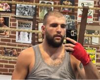 VELJKO RAŽNATOVIĆ PRESREO VODITELJA NA ULICI: "Nisam znao da je Cecin sin, rekao mi je da mu ne prozivam majku"