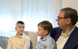 "STVARNO? MOŽE!" Kada je Vučić ovo rekao malom Andriji skočio je od radosti!