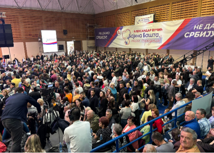 BAJINA BAŠTA ČEKA VUČIĆA Predsednik govori na mitingu, u hali igla nema gde da padne