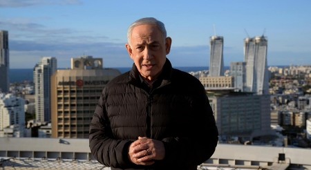 "UMRO SAM..." Pogledajte kako je Netanjahu ismejao teorije zavere o svojoj smrti (VIDEO)