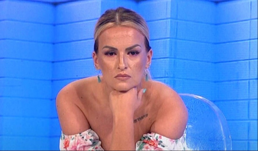 NI ROĐENA MAJKA JE NE BI PREPOZNALA Ermina Pašović promenila lični opis, čitavo bogatstvo dala na operacije! (FOTO)