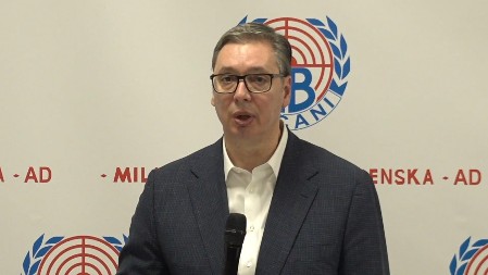OVA FABRIKA JE OD STRATEŠKOG INTERESA ZA SRBIJU Vučić poručio da država obezbeđuje novac za razvoj