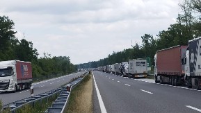 NA OVOM GRANIČNOM PRELAZU ČEKANJE I DO 4 SATA! AMSS: Zadržavanja samo za teretnjake