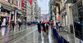 STRUČNJAK OBJASNIO KAKO DA SE ZAŠTITITE OD POZNATE PREVARE SA ČETKOM: Jednu stvar nikako ne radite, ostaćete bez novca!