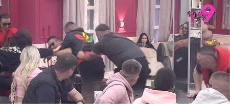 BORA SANTANA IZGUBIO KOMPAS Počeo da davi učesnika, učesnici i obezbeđenje skočili na njega!