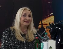 VESNA ZMIJANAC PRVI PUT OTKRILA DA LI JOJ JE ZORICA PREOTELA KEMIŠA Pevačica izustila istinu posle toliko godina