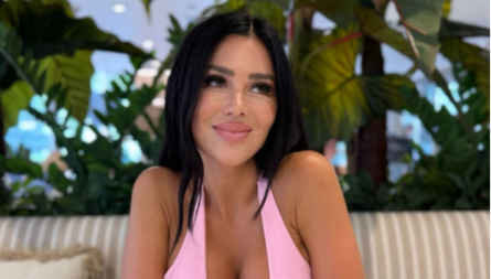 STANIJA PROSLAVILA 41. ROĐENDAN Iskeširala luksuznu proslavu, a u njen stajling su svi gledali! (FOTO)