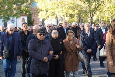 NAŠA PEVAČICA JE 5 GODINA BILA LJUBAVNICA: "Tajno smo se viđali, nisam želela da ga dovedem do razvoda"