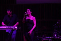 VOLELA SAM OŽENJENOG, U ČEMU JE PROBLEM? Pevačica ogolila istinu: "Varali su me svi do jednog"