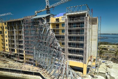 OVO JE RADNIK IZ SRBIJE KOJI JE POGINUO U BEČU Stravična porodična tragedija, iza sebe ostavio troje dece (FOTO)