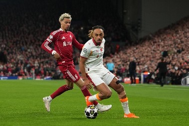 MAGIČNO VEČE NA ENFILDU Liverpul zgromio Galatasaraj, pirova pobeda Totenhema, Bajern se opet poigravao, Samardžić ponovo strelac