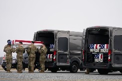 PUCNJAVA U AMERIČKOJ BAZI Ima mrtvih u krvavom haosu u Novom Meksiku